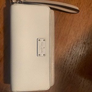 Kate spade wallet / wristlet